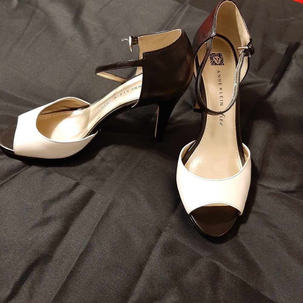 Ladies strap heels